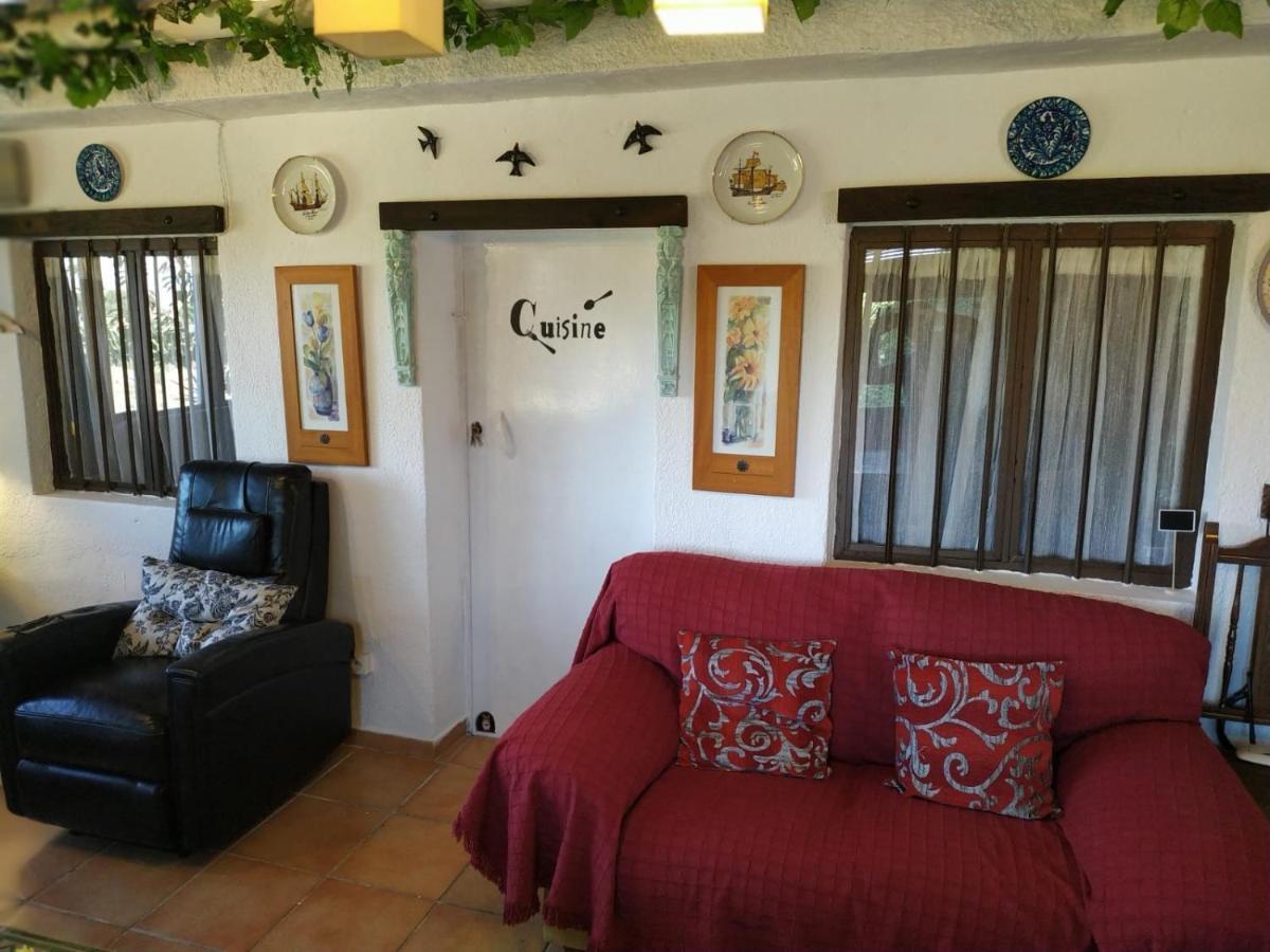 El Rio Villa Durcal Luaran gambar