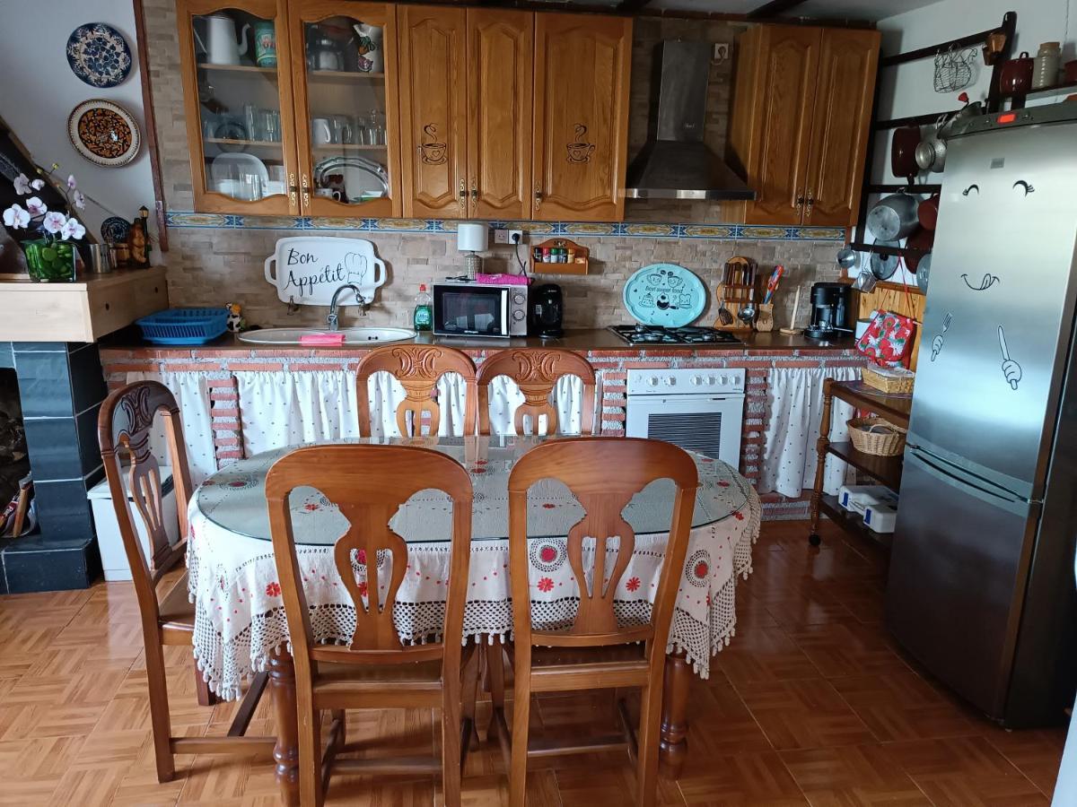 El Rio Villa Durcal Luaran gambar
